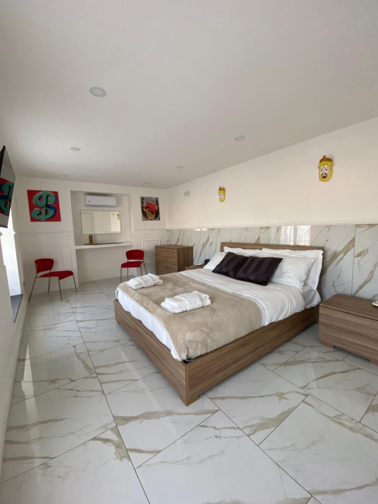 Pippo'S Suite Nápoly Kültér fotó